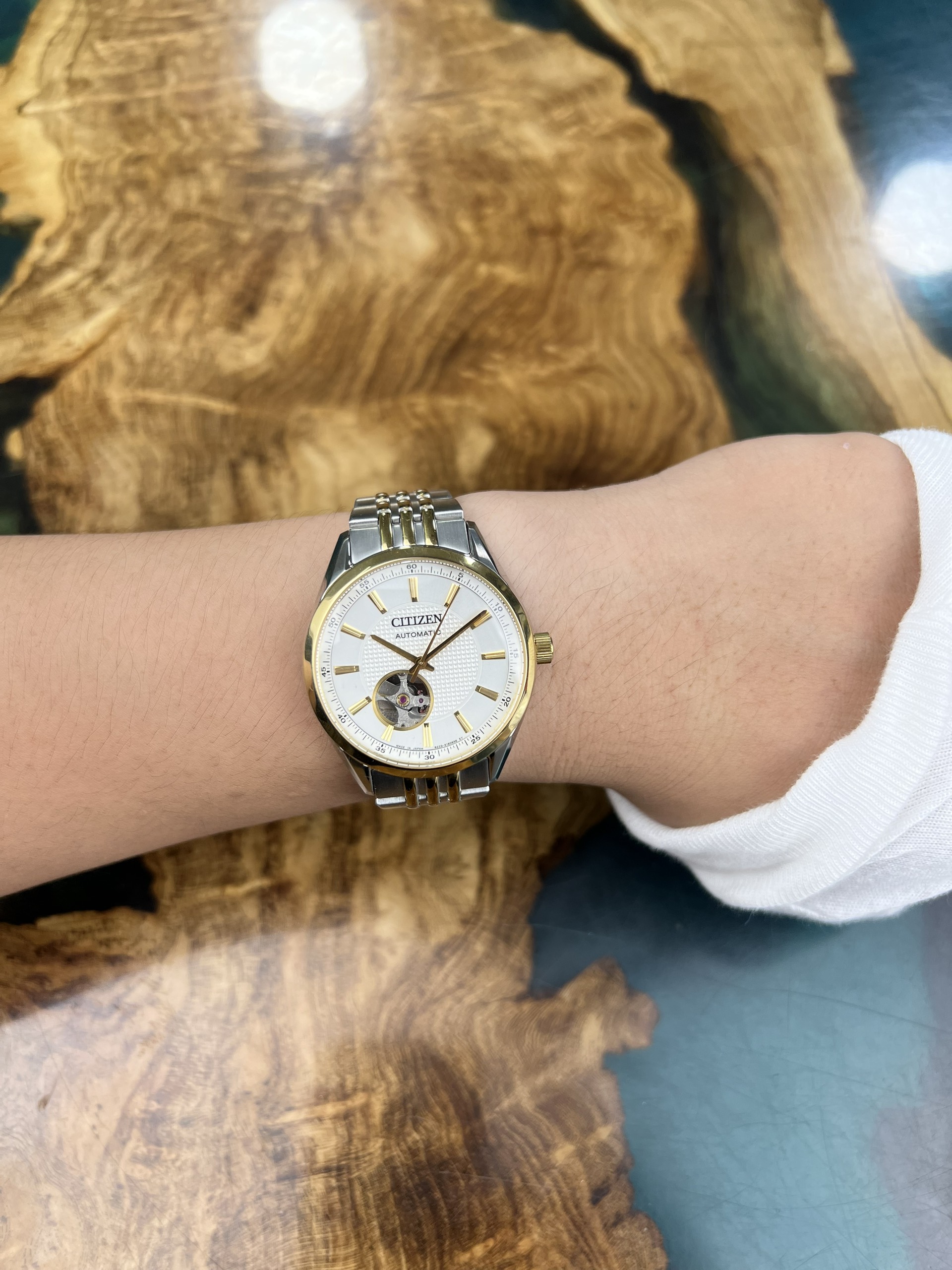 11-4c759aec-1511-46b2-bcf0-ad4362081ea6-d620d2e3-b9de-49a6-a6c6-1710ff0704c4