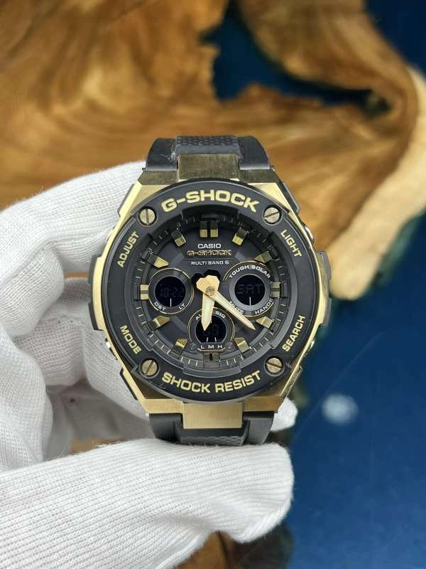 Casio G-Shock GST-W300G-1A9JF | size 45mm | Mã số 5687 Casio G-Shock GST-W300G-1A9JF | size 45mm | Mã số 5687
