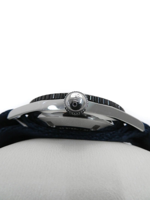 1123130320011-4-11zon