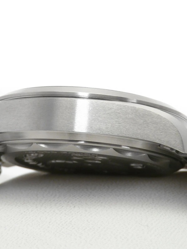 1223165360010-4-11zon