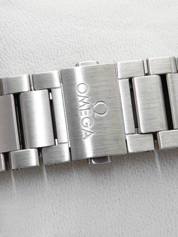 1223165360010-7-11zon