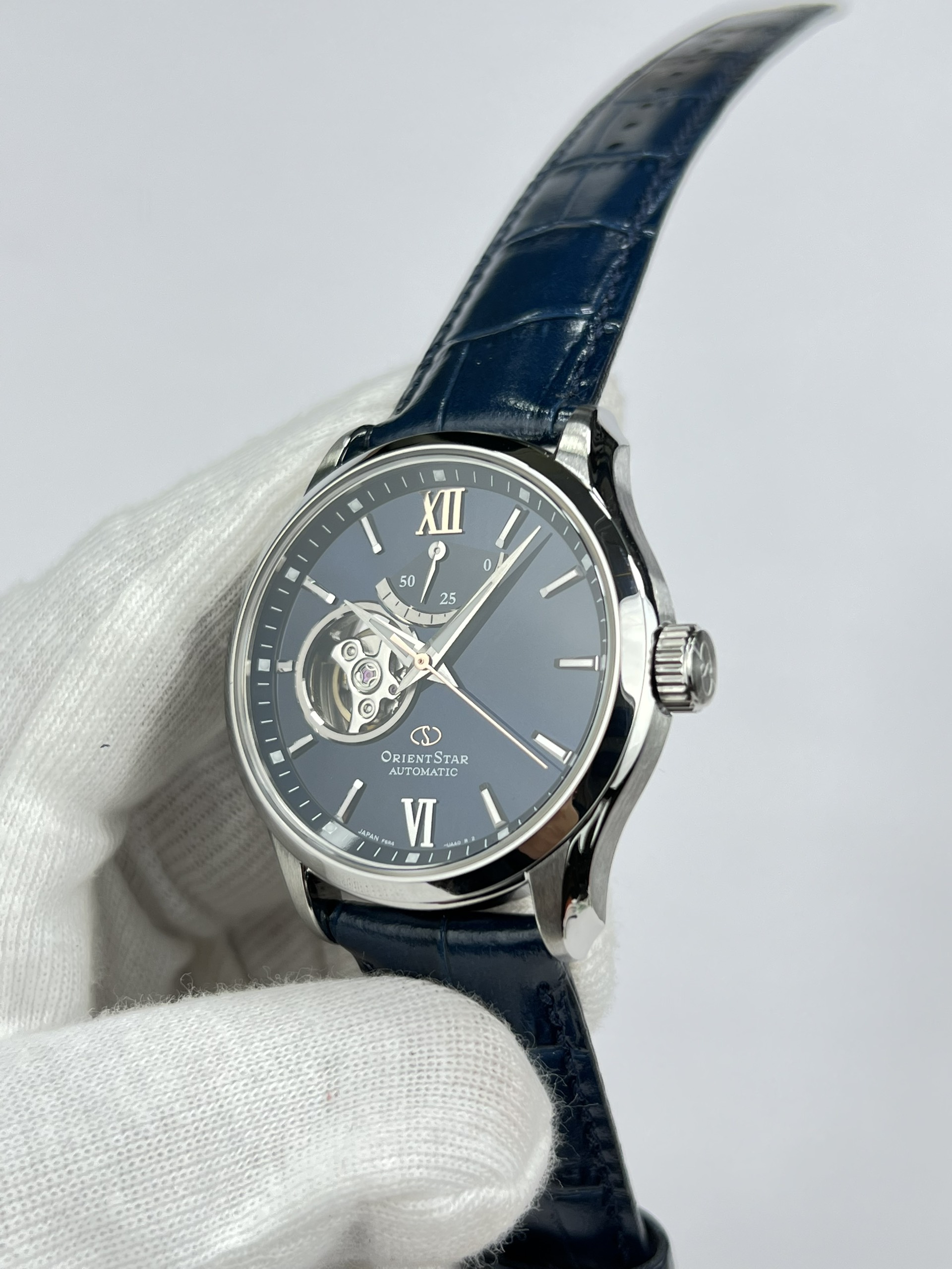 2-8e70566c-ccd9-4c88-856e-5e13c1d47e5c