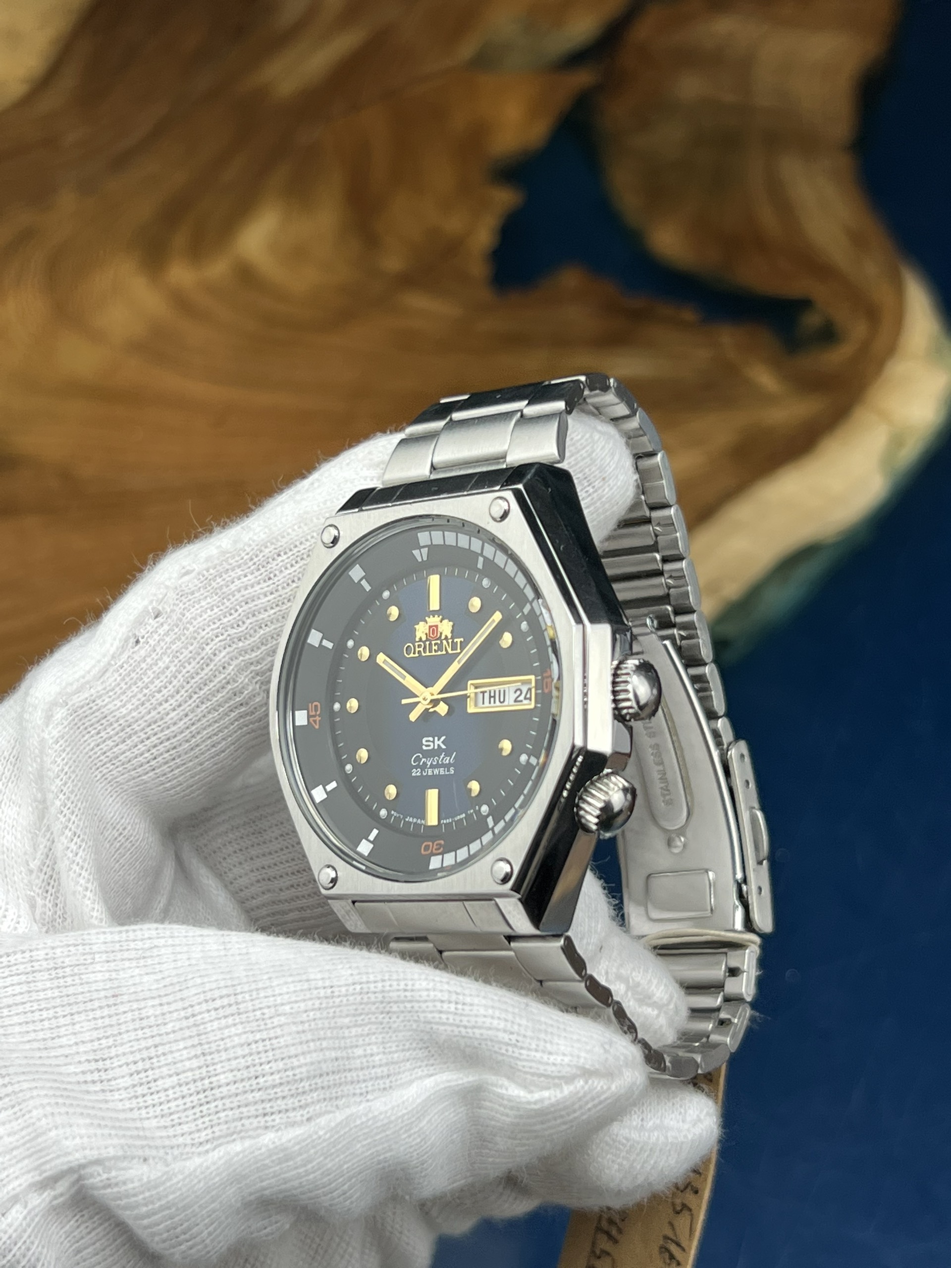 2-f73f47fe-099a-4487-98ae-7c8fcd9ceaba