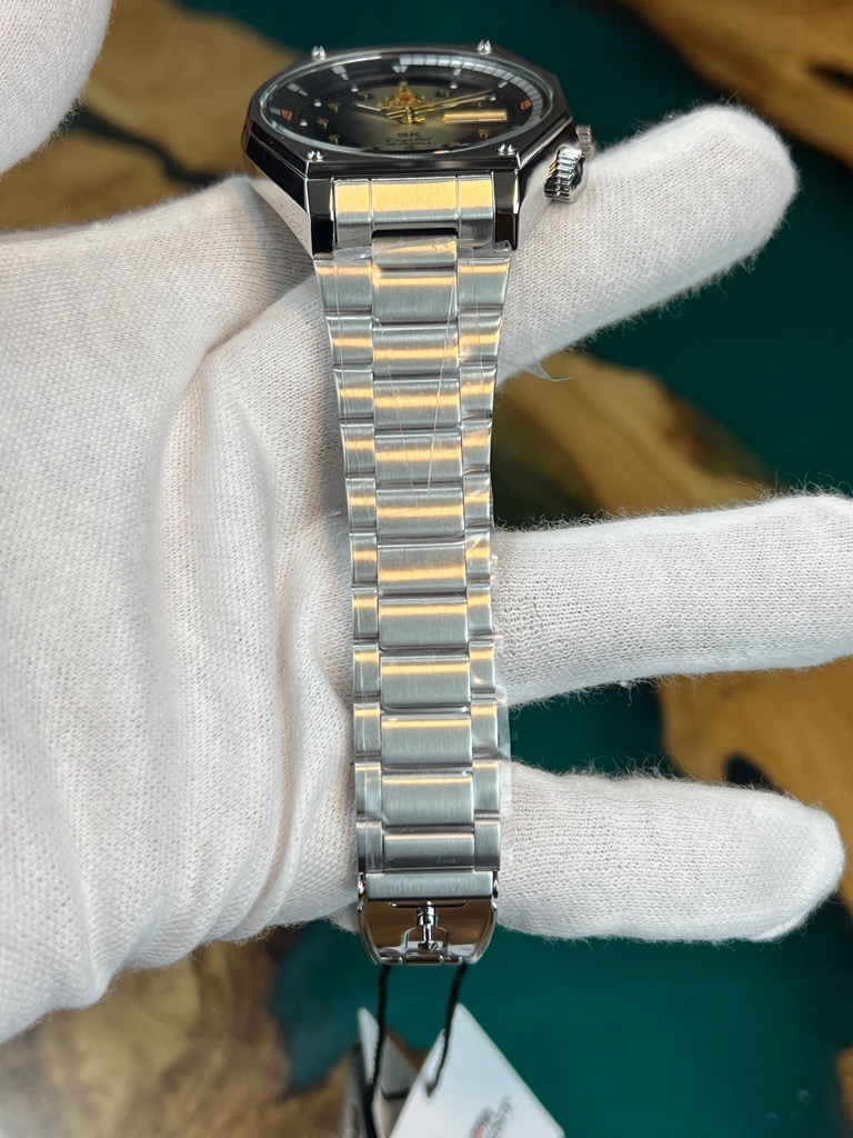 2e1e5d6ef94408bd1d3c9d50870f06a9-ccbbd548-cea1-46c6-8d68-068f20b70129-4ab51a84-e95d-47ed-b1ef-f5645333b647