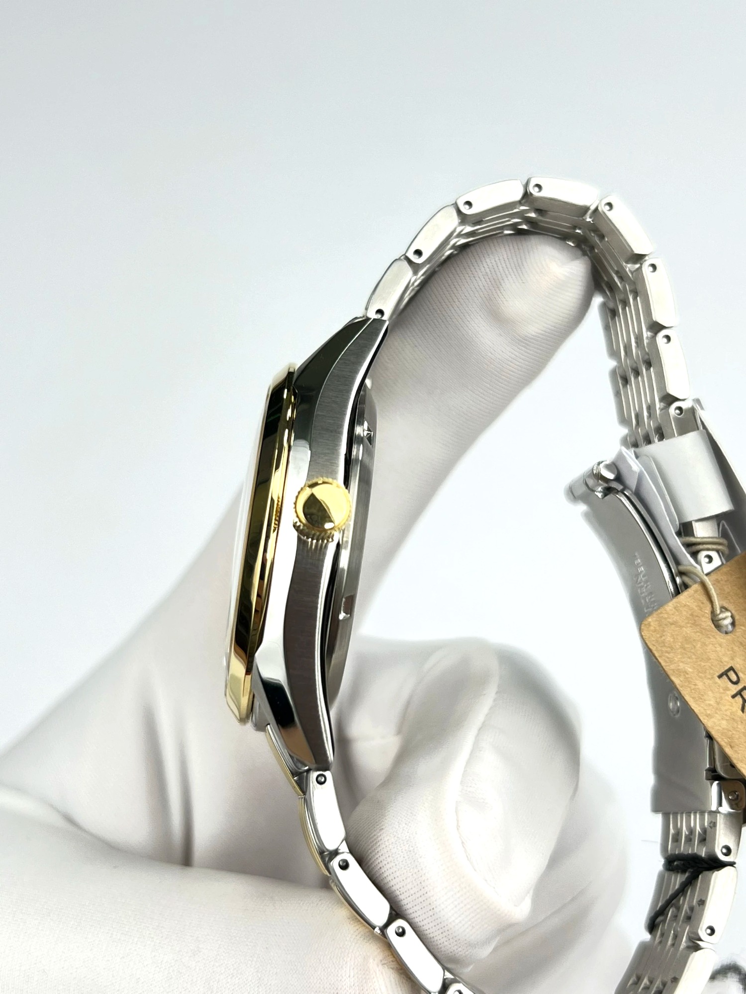 33-4c03fa36-82bb-400c-afd3-e5804b1d0af0