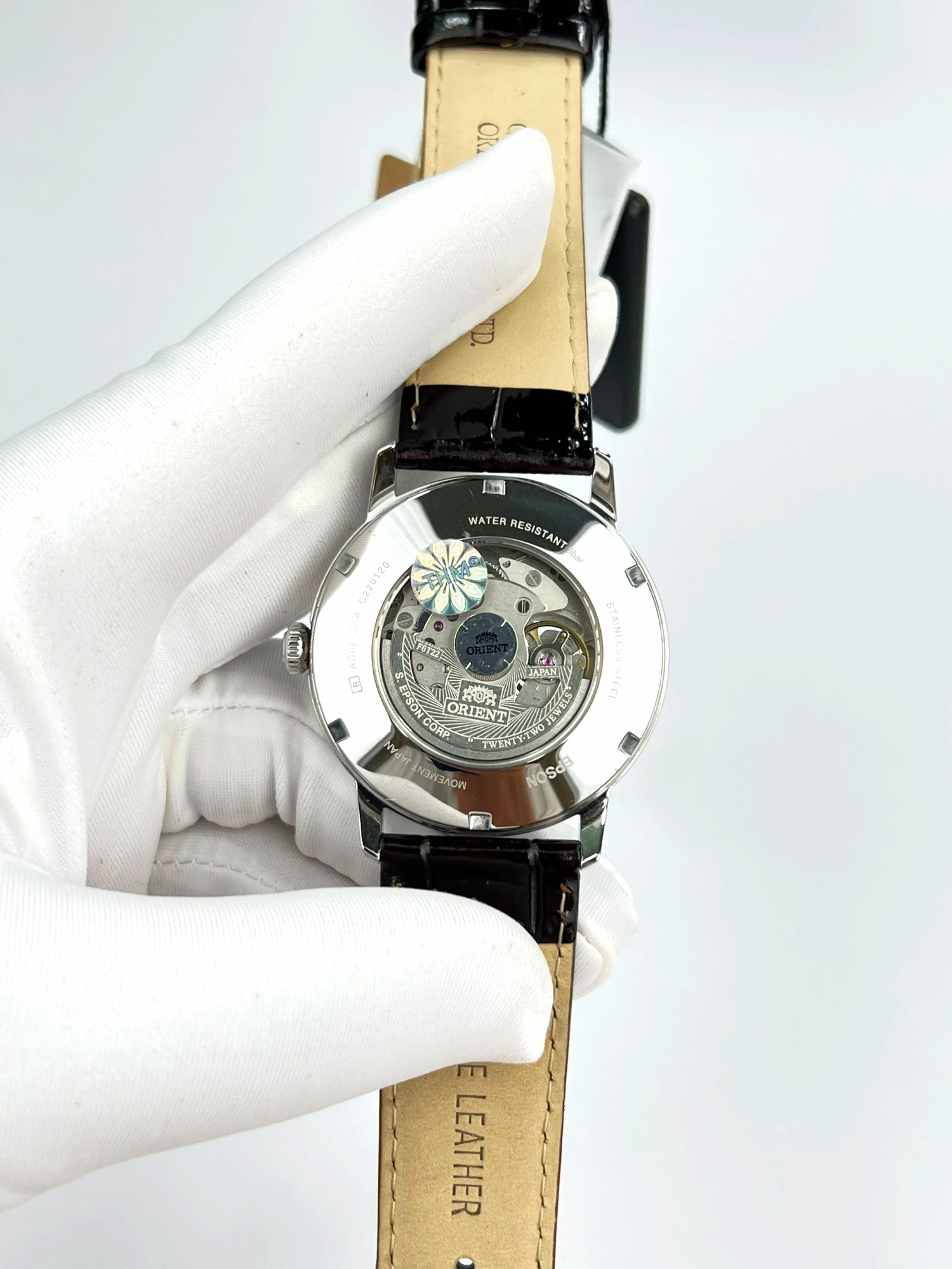 4-17f5051b-edab-42d7-ac69-4389a2e4e33a