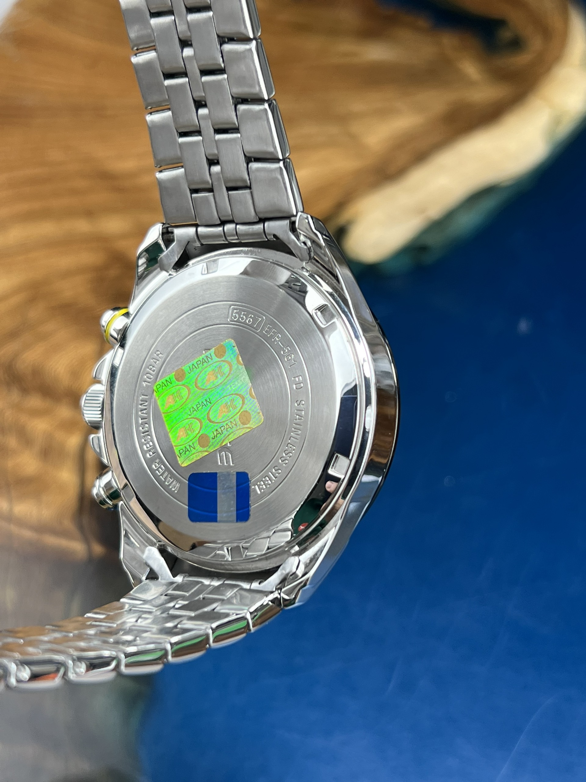 4-3e47a85d-e77d-445a-8d75-3acb696e45f9