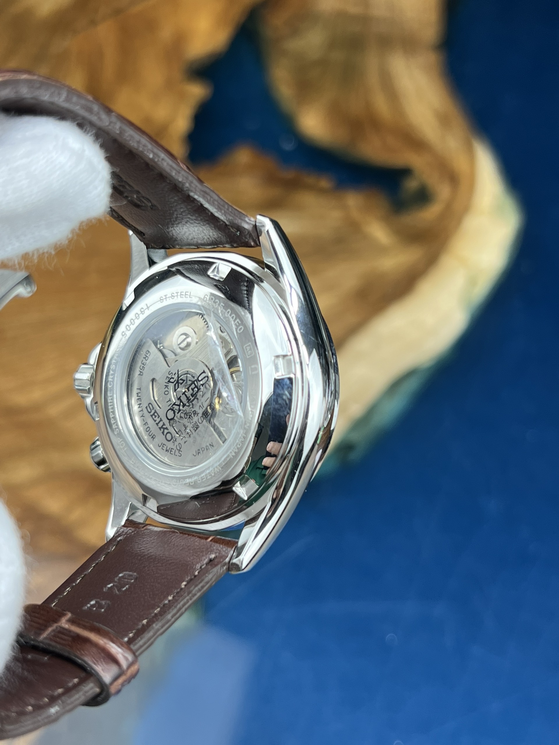 4-81fe8119-78d8-4c69-8a8d-79e2140e9469