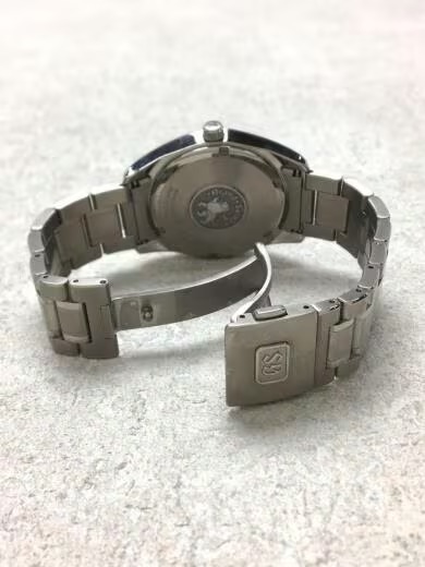 4-mn-11zon-738c7b6f-bc3e-4169-a67e-204f4ed53795