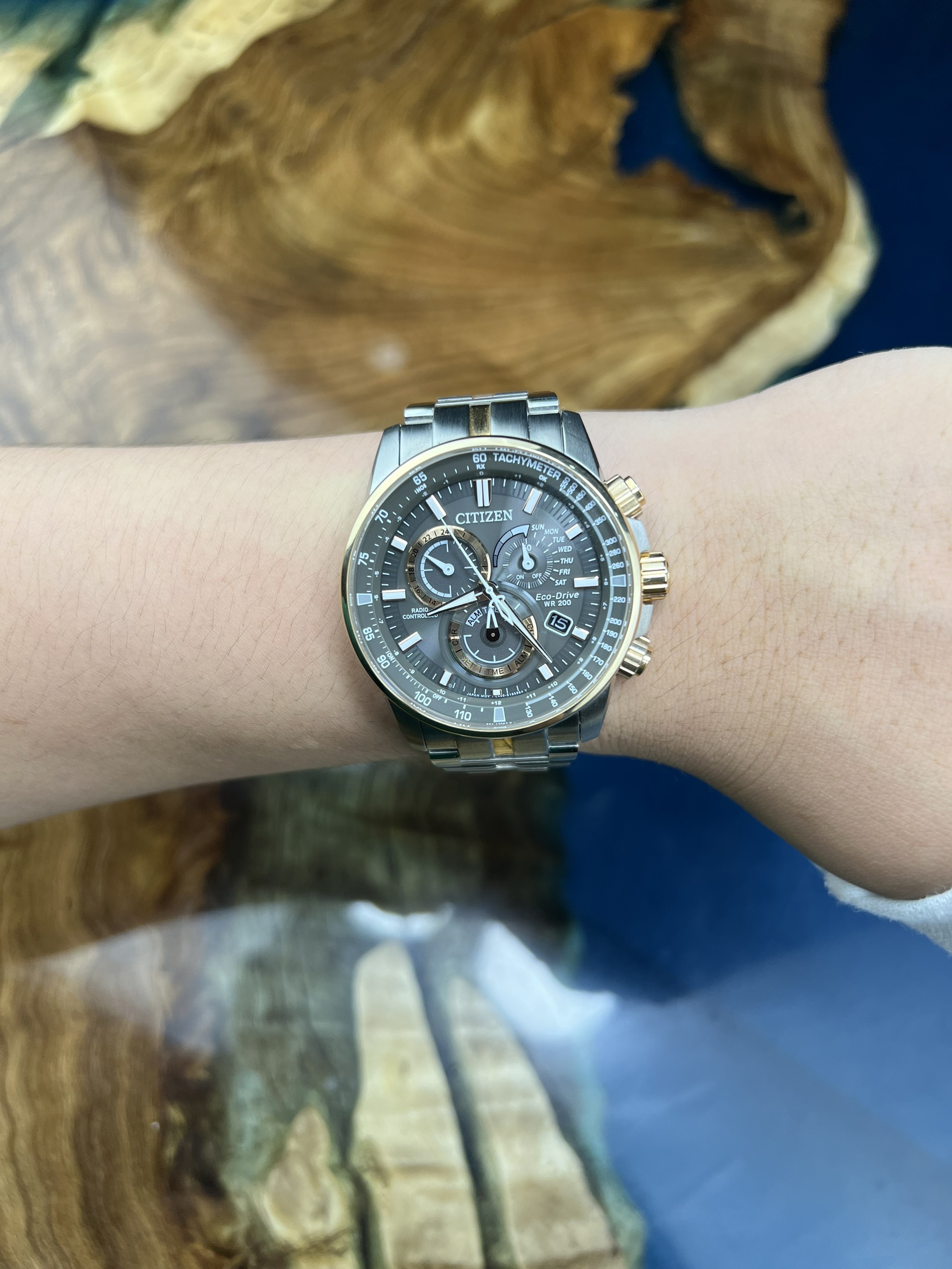 5-2121fc46-8282-4abf-877b-ff86e60758ce