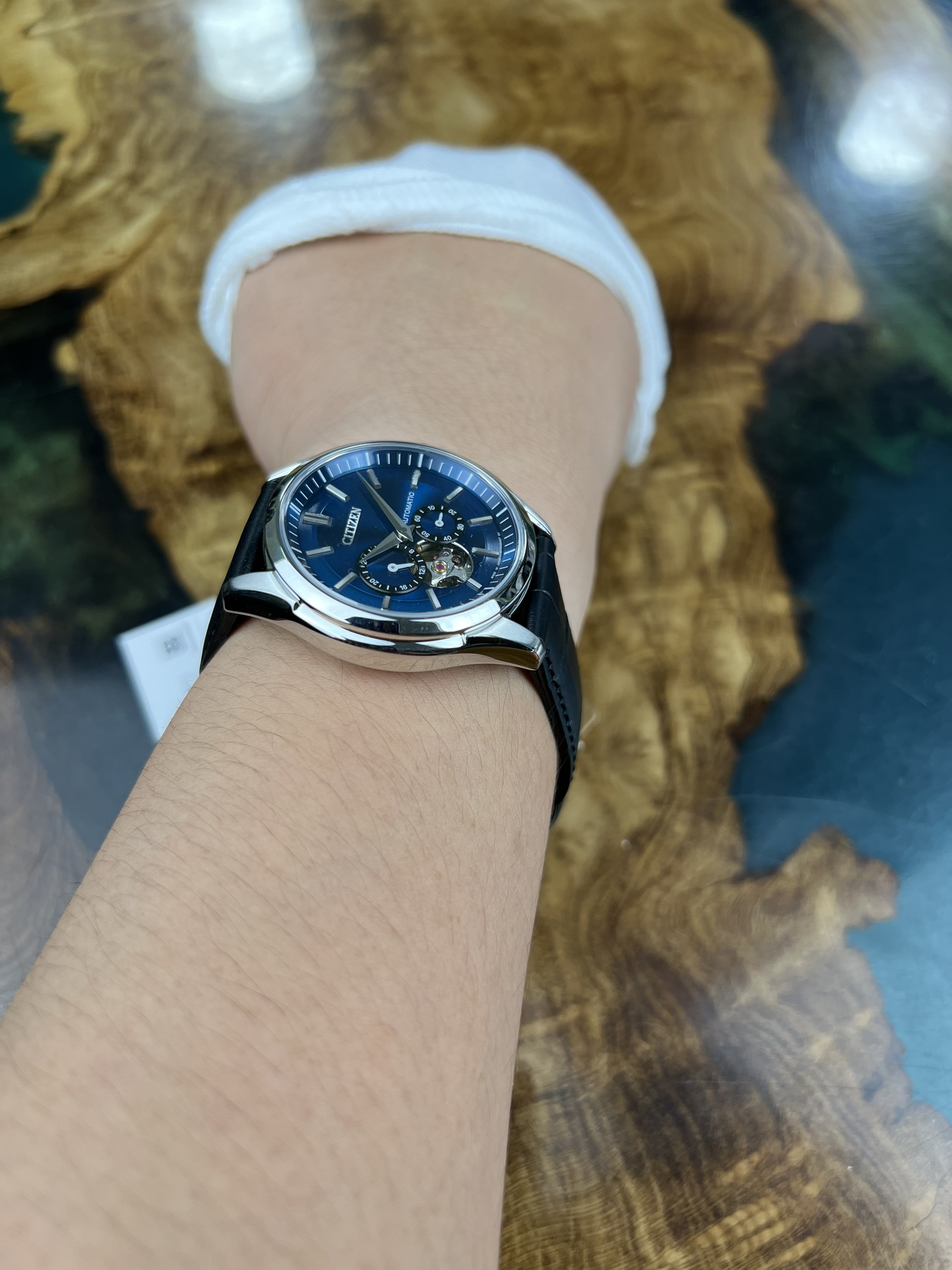 6-89bd9527-57ed-46ec-87d7-f1ef3455ab99-b410383b-8045-4ee8-beed-c74e733d2dfe