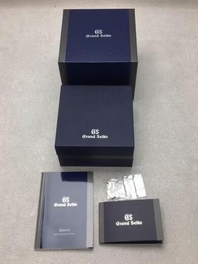 6-mn-11zon-f3ddc746-6405-44a8-b066-e2f90d769a89