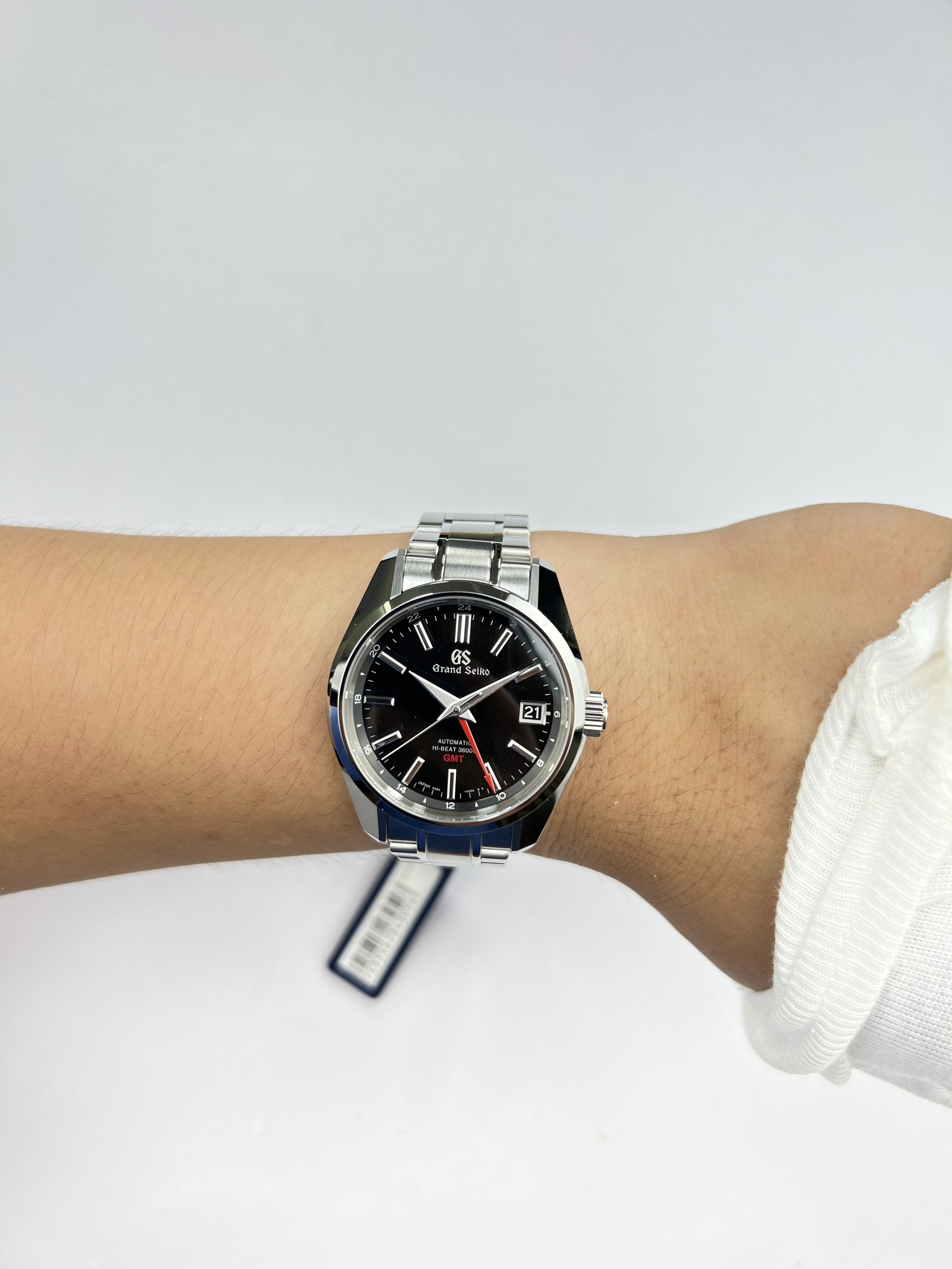 77-58095a00-8592-411e-aebd-42b38d08f428