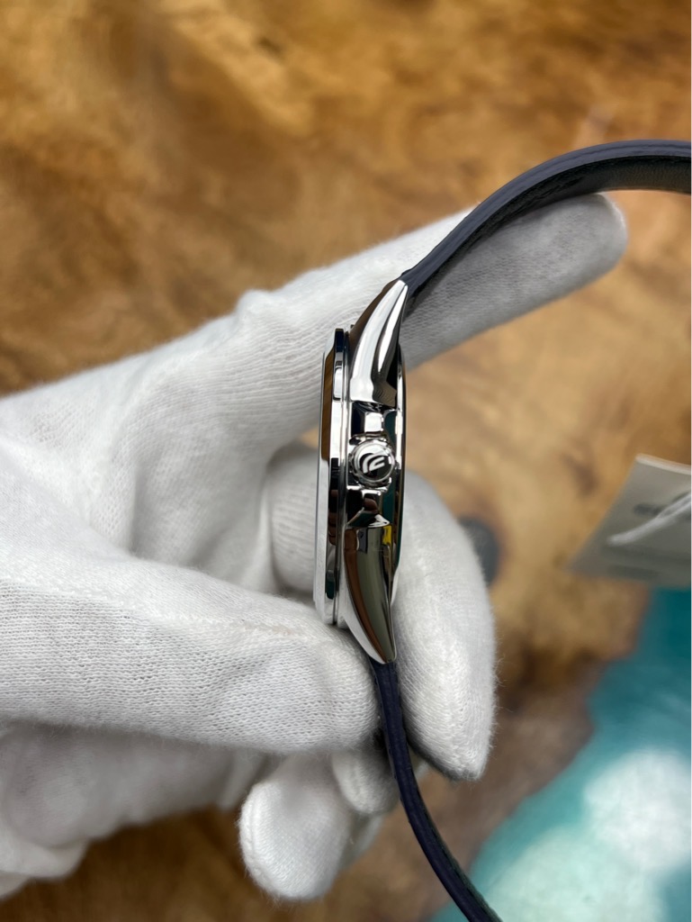 a8c772c7-f19c-430e-bfe9-fa6c5a48c3db