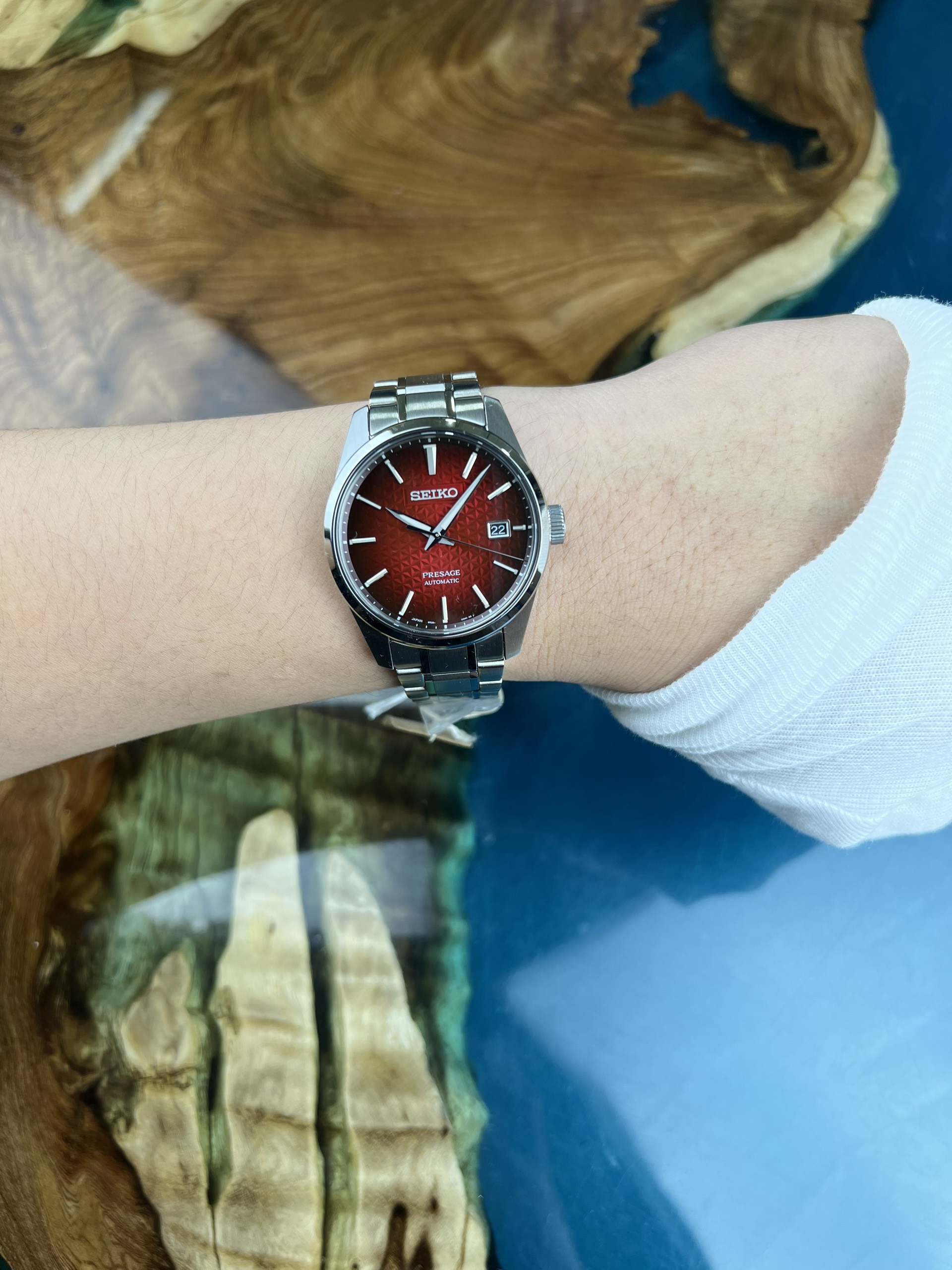 z4043405186058-a8d7cc8b0ecd278a27f1e28b67612bf3-b39d9674-8394-4ca4-bdc6-4950973315d0