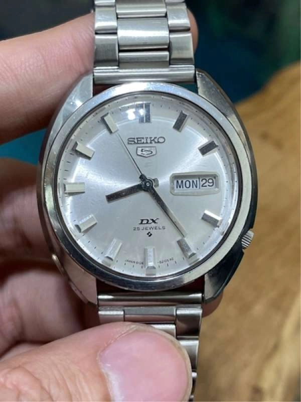 Vintage Seiko 5 Automatic DX 25 chân kính Japan 6106 - 8131 sản