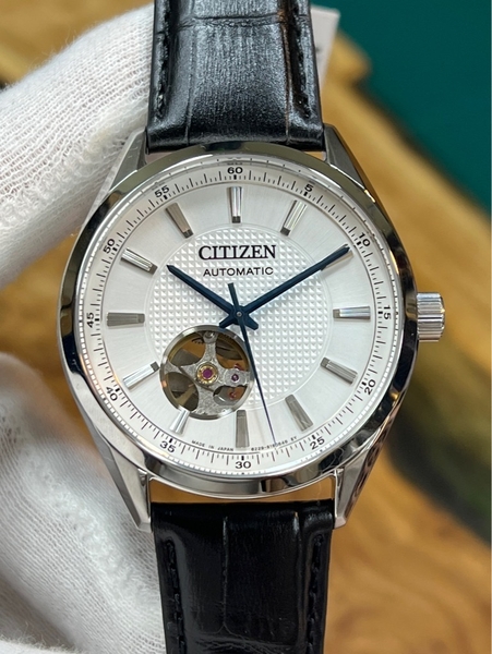 d8ba8fc5-586b-4854-9ea2-8924826057e0