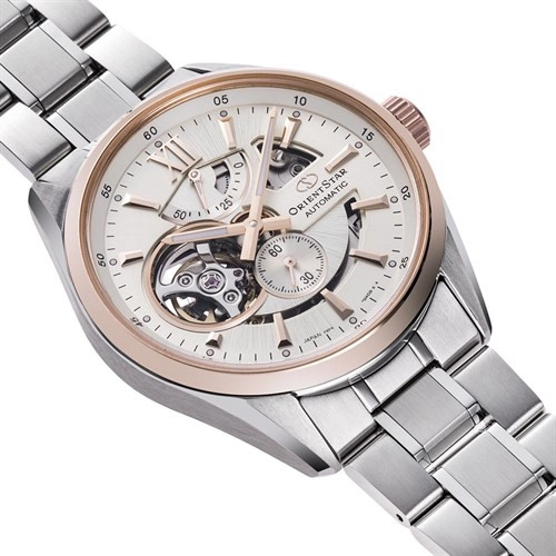 orient-star-re-av0123g00b-nam-2-750x500