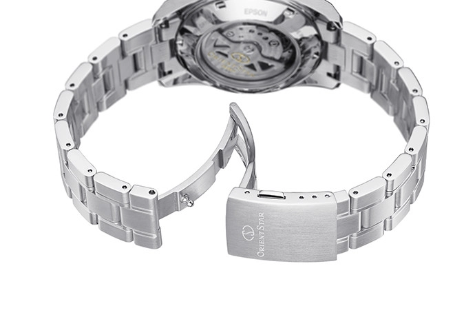 re-au0005l-b